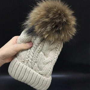 2018 Women's hats Add velvet Fleece Inside Beanies Winter Hats for women 100% Raccoon Fur Pompom Hat Female Twist pattern caps